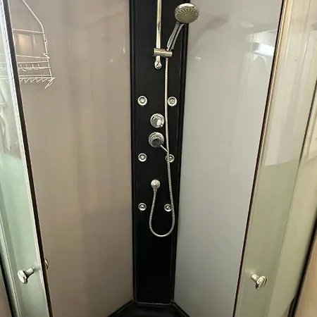 Le Valeran Hotel 2*